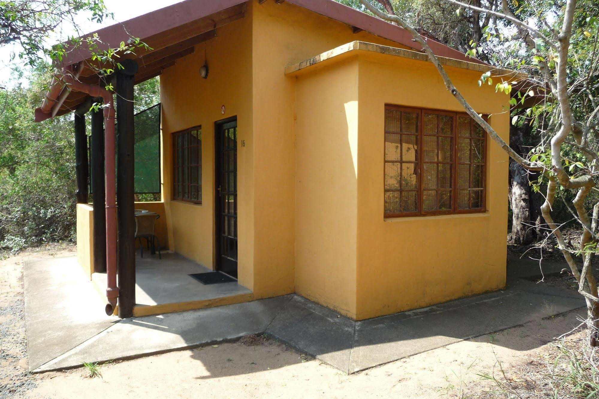 Hotel Isinkwe Backpackers Bushcamp Hluhluwe Exterior foto