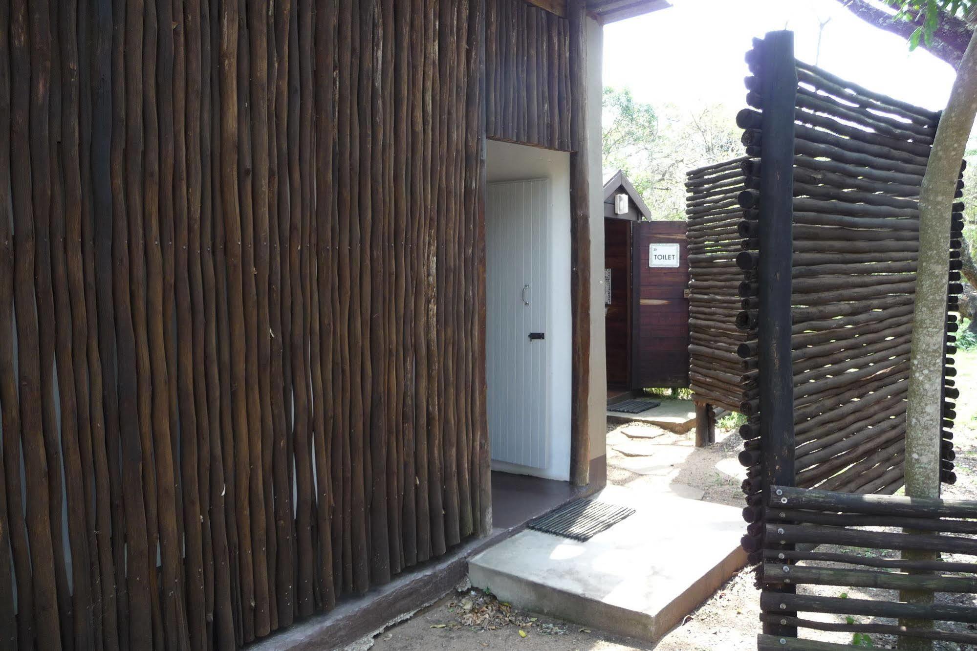 Hotel Isinkwe Backpackers Bushcamp Hluhluwe Exterior foto