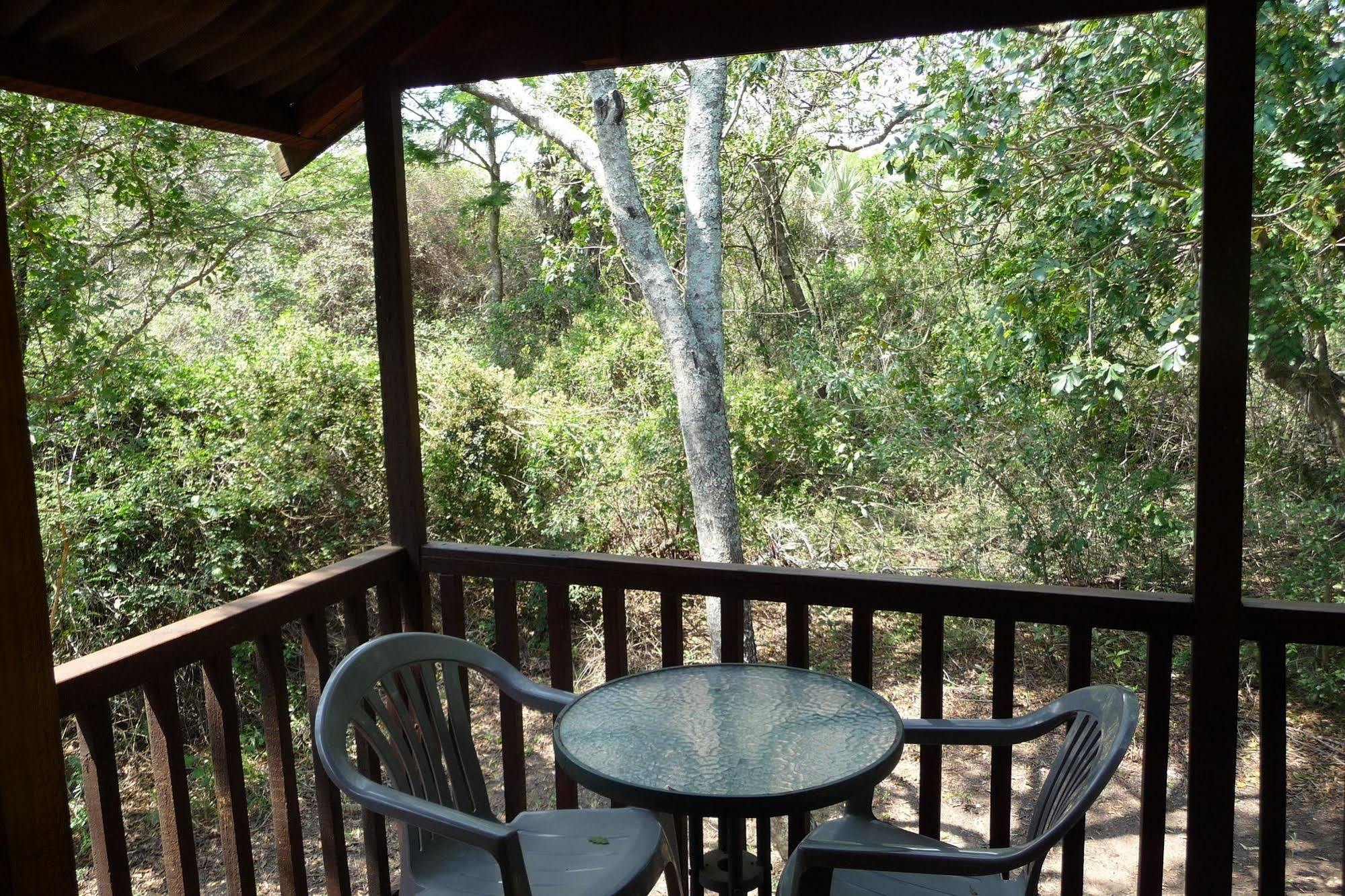Hotel Isinkwe Backpackers Bushcamp Hluhluwe Exterior foto